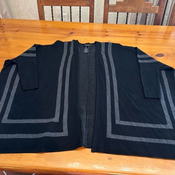 White House Black Market Ruana Wrap - Picture 10 of 15